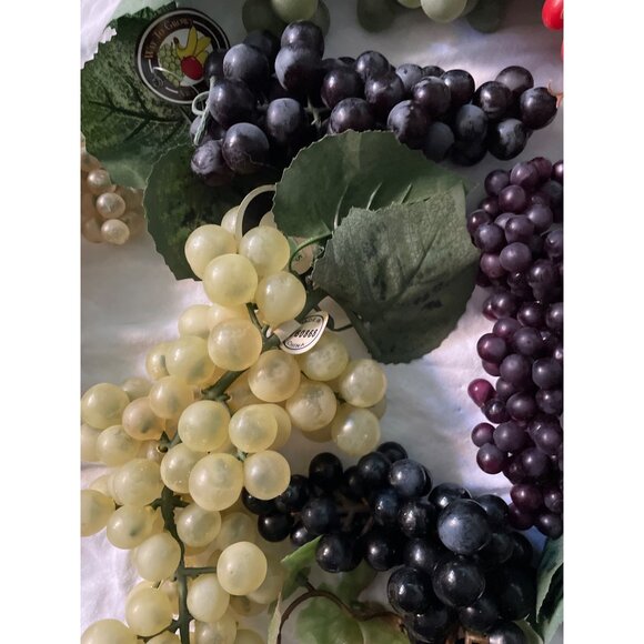 Artificial Grapevine Clusters With Leaves - Mixed Colors & Sizes - Home Decor Cr - Picture 12 of 16